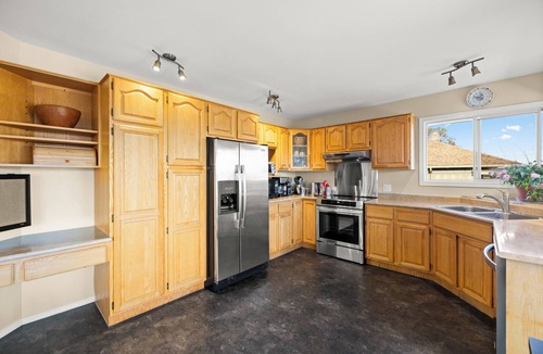 Esquimalt House | Gorgeous View