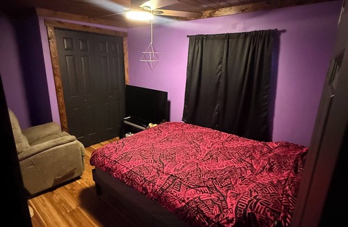 Mansfield House | Gothic Manor. Private home. Whole house. 2-bedroom home with AC and laundry