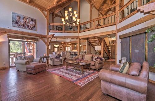 Angel Fire House | Grand Angel Fire Retreat w/Hot Tub & Fire Pit!