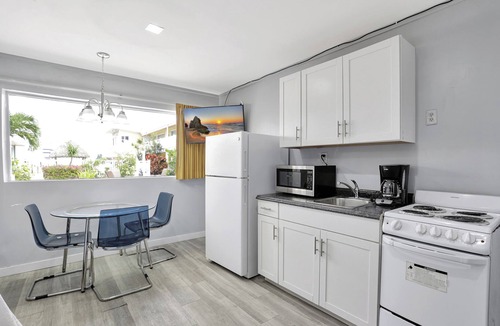 Pompano Beach Hotel | Grand Suite at The Palms On Ocean.