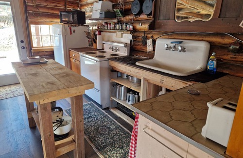 Lake City Cabin | Grandpa's Cabin: Rustic authenticity one block from downtown. Pet Friendly!