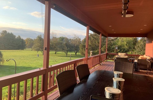 Clarendon House | Great House in Heart of Green Mountains - close to Killington, Pico and Okemo