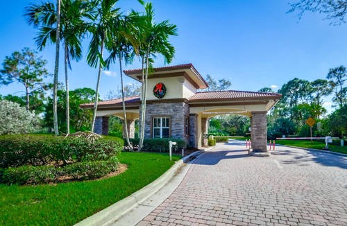 Palm Beach Gardens House | Great house in an upscale gated community.