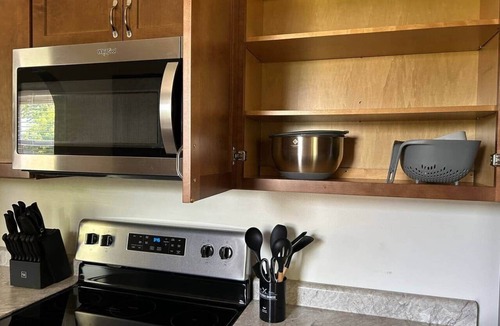 Vermilion House | Great Location for Boaters, Beach, Shopping, Festivals