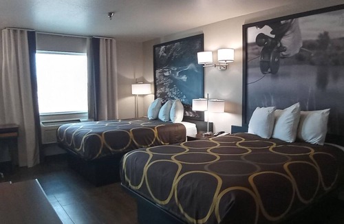 Greeley Hotel | Greeley Valley Lodge
