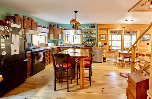 Mount Holly Cabin | Green Mountain Retreat - Enjoy Privacy 20 min from Okemo