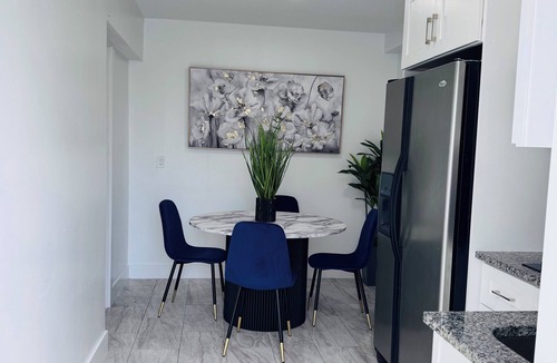 Greenacres Apartment | Green Pardise Cozy and Modern
