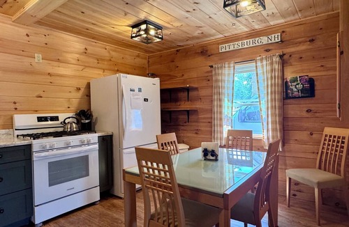 Pittsburg Cabin | Grouse Landing on Back Lake