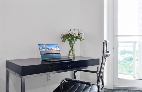 Coconut Grove Apartment | Grove Corner Retreat with Ocean Views