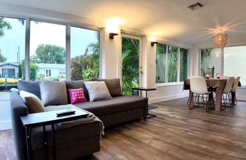 South New River Isles Villa | Guava Retreat
