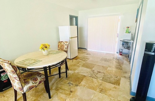 Boca Raton House | Guest Suite East Boca! Near Beach & Restaurants! Near FAU! Close to I-95!