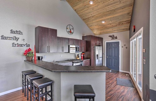 Rapid City Cottage | 'hakuna Matata Cabin' - 11 Mi to Mt Rushmore!
