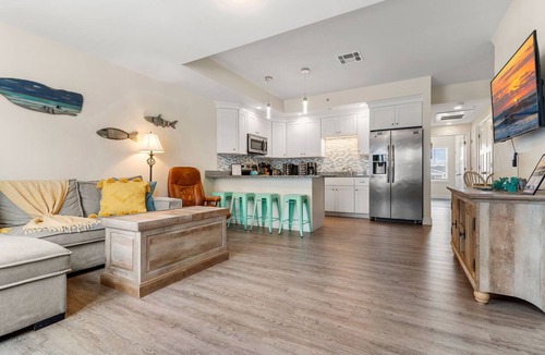 Hampton Condo | Hampton Beach Game House | Private Balcony | Views