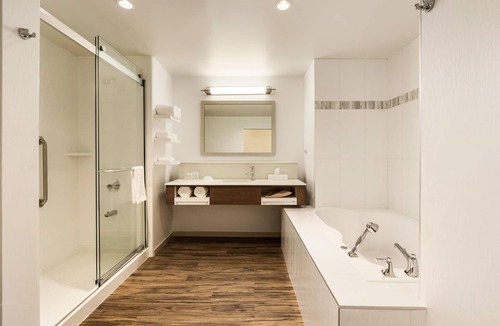 Sherwood Park Hotel | Hampton Inn by Hilton Edmonton/Sherwood Park