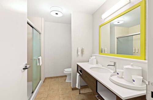 Canton Hotel | Hampton Inn & Suites Canton