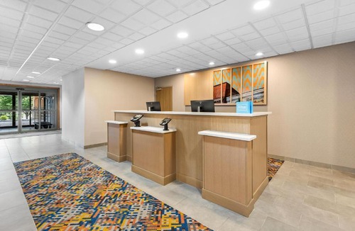 Mansfield Hotel | Hampton Inn & Suites Mansfield South @ I 71