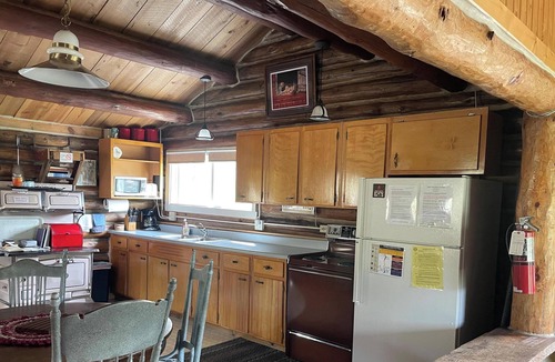 Silver City Cabin | Happy Trails Log Cabin in Silver City