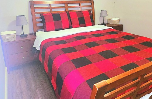 North Industrial House | Have a fun alone or with your beautiful family at this lovely home
