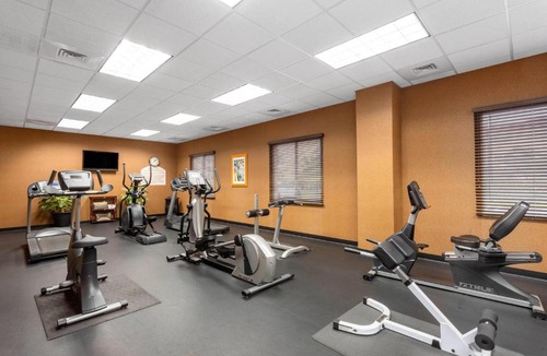 West Palm Beach Hotel | Hawthorn Extended Stay by Wyndham West Palm Beach Airport