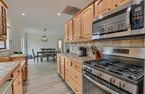 Lake Worth House | Heated Pool Home 3.6 Miles from Beach