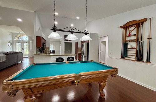 Equestrian Walk House | Heated pool, pool table, heart of Wellington!