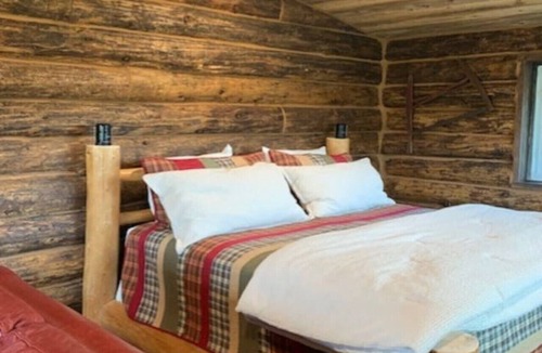 Paonia House | Heathers Hideaway Cabin