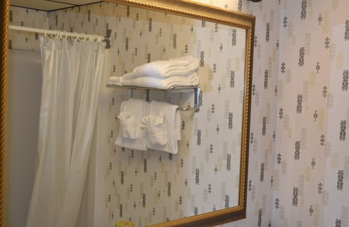 Henniker Hotel | Henniker Motel