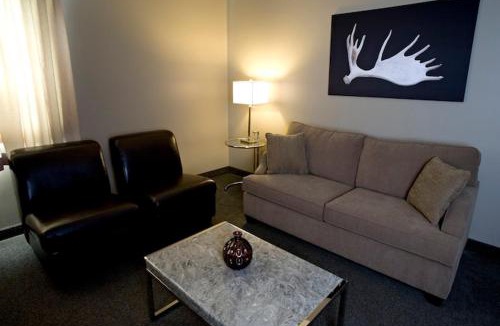 Moose Jaw Hotel | Heritage Inn Hotel & Convention Centre - Moose Jaw