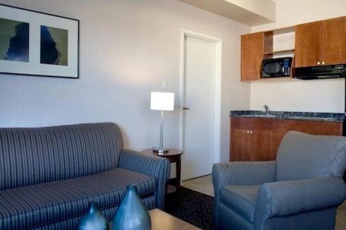 Brooks Hotel | Heritage Inn & Suites - Brooks