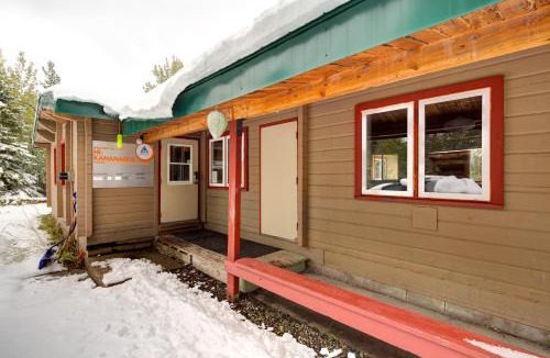 Kananaskis Hostel | HI Kananaskis Wilderness - Hostel