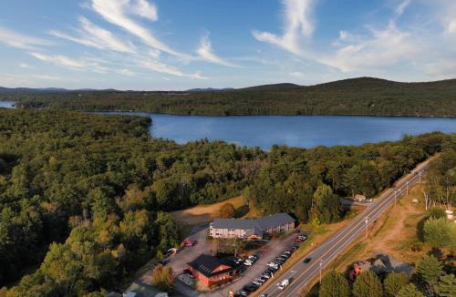 Newbury Hotel | Hideaway Inn Mt Sunapee