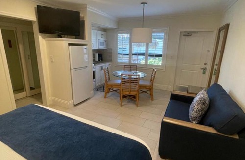 Lauderdale-by-the-Sea Hotel | High Noon Beach Resort