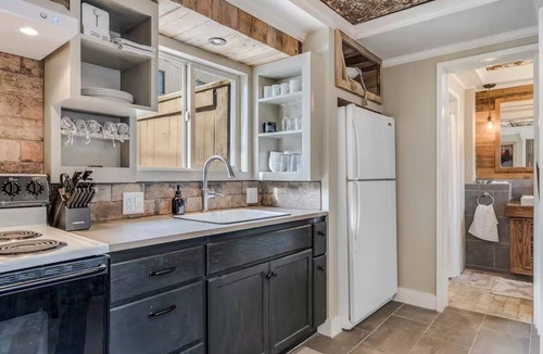 Glenwood Springs House | High West Spa House Retreat - 3 Residences