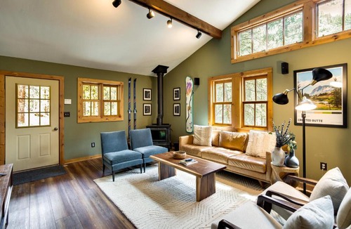 Almont House | Hike, Bike, Raft: Colorado Home Near Crested Butte