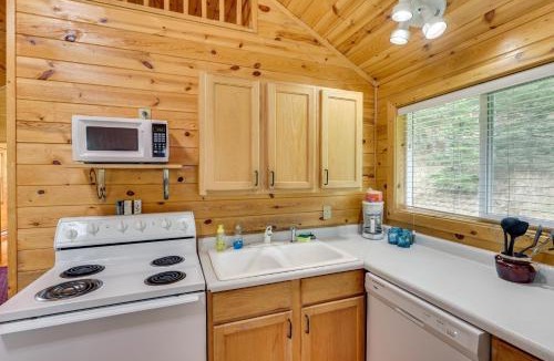 Deadwood House | Hike, Ski, ATV! Ride-Ready Deadwood Cabin w/Grill