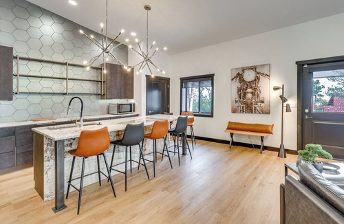 Piedmont House | Hike & Unwind, Stylish Wooded Retreat in Piedmont!