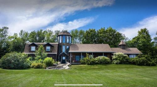 Grand Isle Villa | Hillside Estate - 14 Acre Waterfront Log home on Lake Champlain