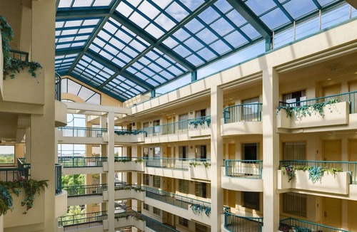 Boca Raton Hotel | Hilton Boca Raton Suites