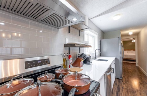 Hinton House | Hinton/Jasper Adventure Base - 3 bdrm pet friendly home
