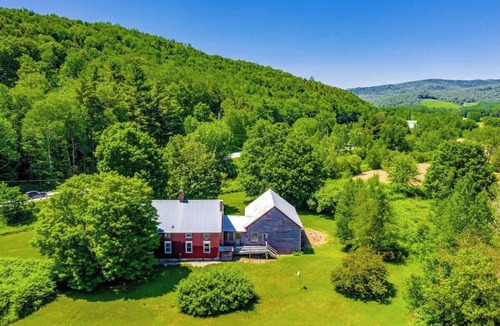 Jeffersonville House | Historic 5-bedroom farmhouse with near Smuggler's Notch