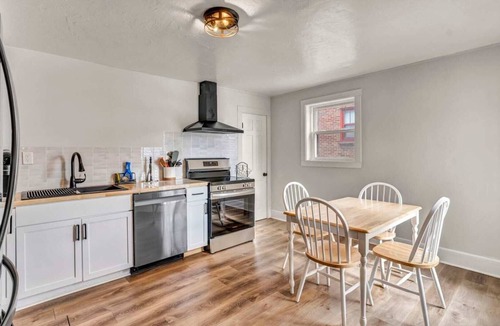 Medina House | Historic 5BR Home with Fire Pit & Outdoor Space