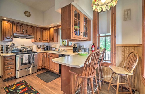 Plattsburgh Apartment | Historic Apartment - Half Mi to Lake Champlain!