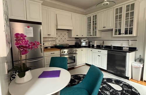 Medford Street - The Neck Apartment | Historic Boston apartment with private garden/patio