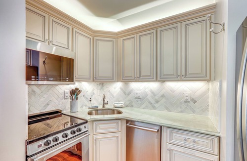 Capitol Hill Cottage | Historic French Consulate! Cap Hill Area, Walkable
