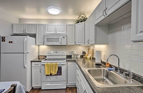 Laramie Condo | Historic Laramie Condo - 3 Blocks to Downtown & UW