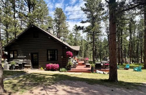 Rapid City House | Historic Log Cabin #14 at Horse Creek Resort