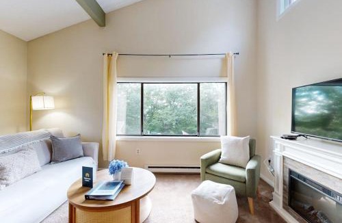 Campton Apartment | Hodgman Getaway