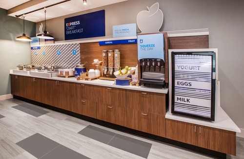 Edmonton Hotel | Holiday Inn Express & Suites Sherwood Park-Edmonton Area, an IHG Hotel