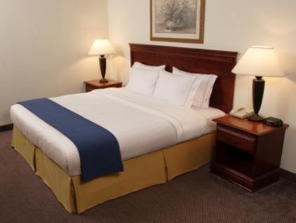 Swift Current Hotel | Holiday Inn Express & Suites By IHG, Swift Current SK