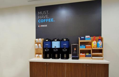Hinton Hotel | Holiday Inn Express Hotel & Suites-Hinton by IHG